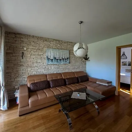 Appartement Sotlar With Pool