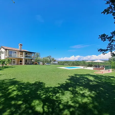 Sotlar With Pool Apartment *