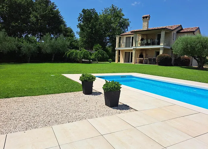 Sotlar With Pool * Umag
